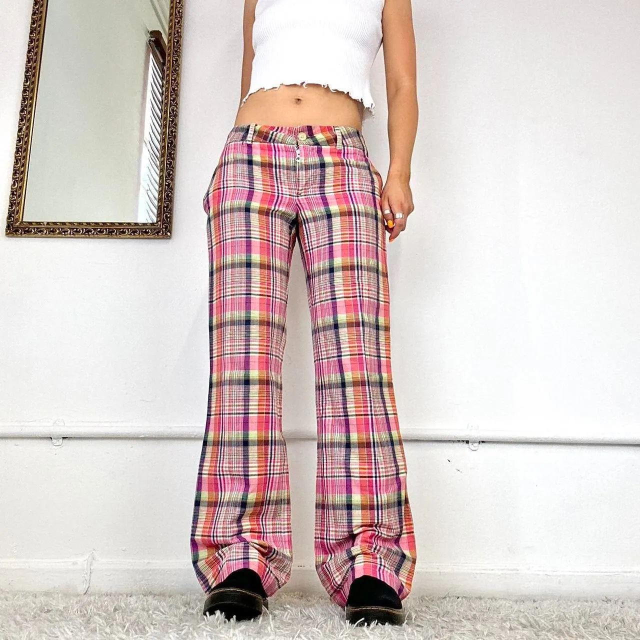 2000’s checkered trousers