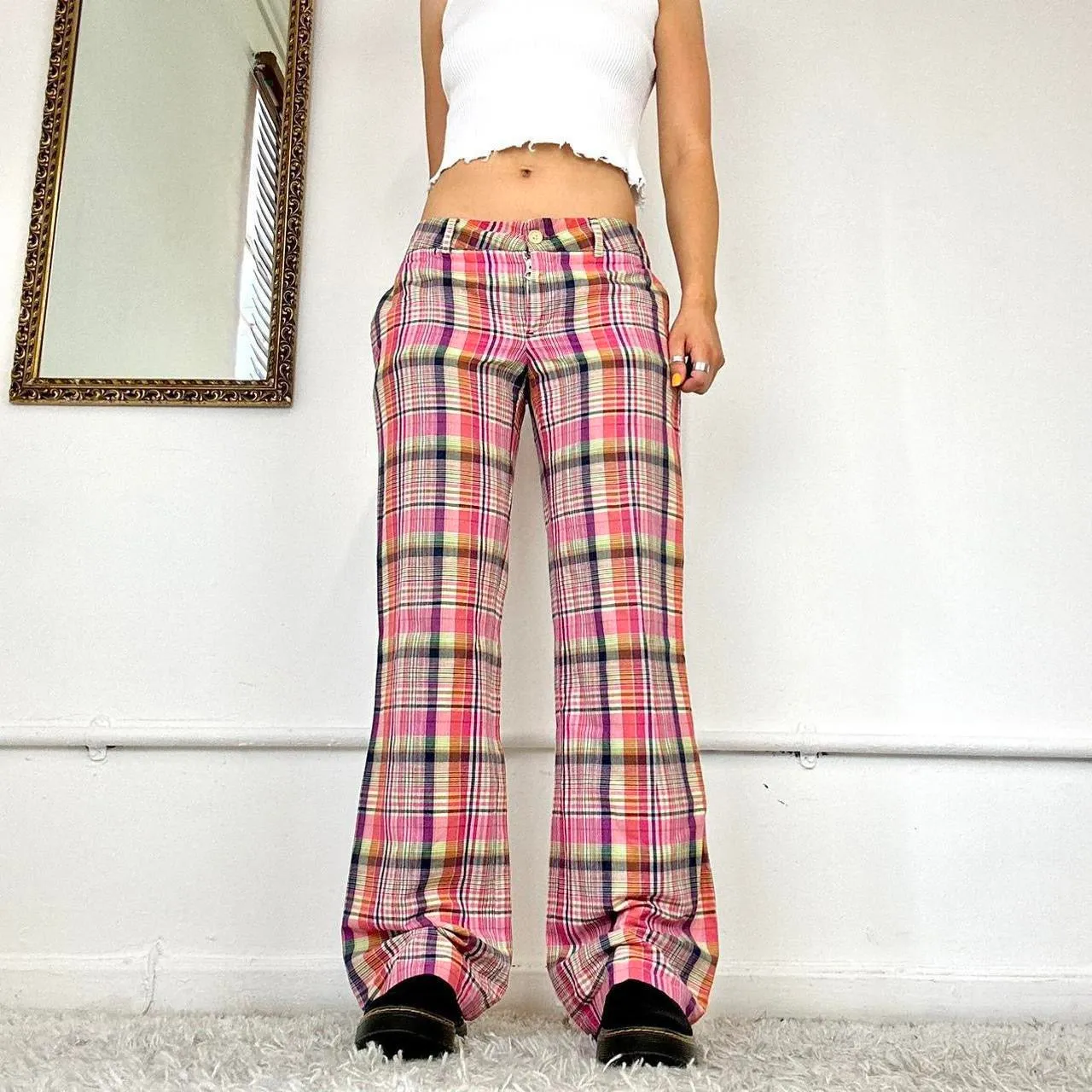 2000’s checkered trousers