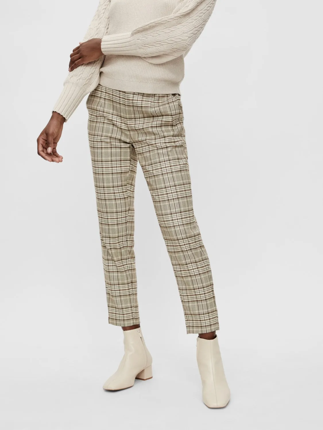 Lisa Slim Trousers (Beige)