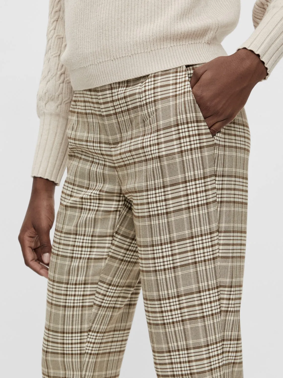 Lisa Slim Trousers (Beige)