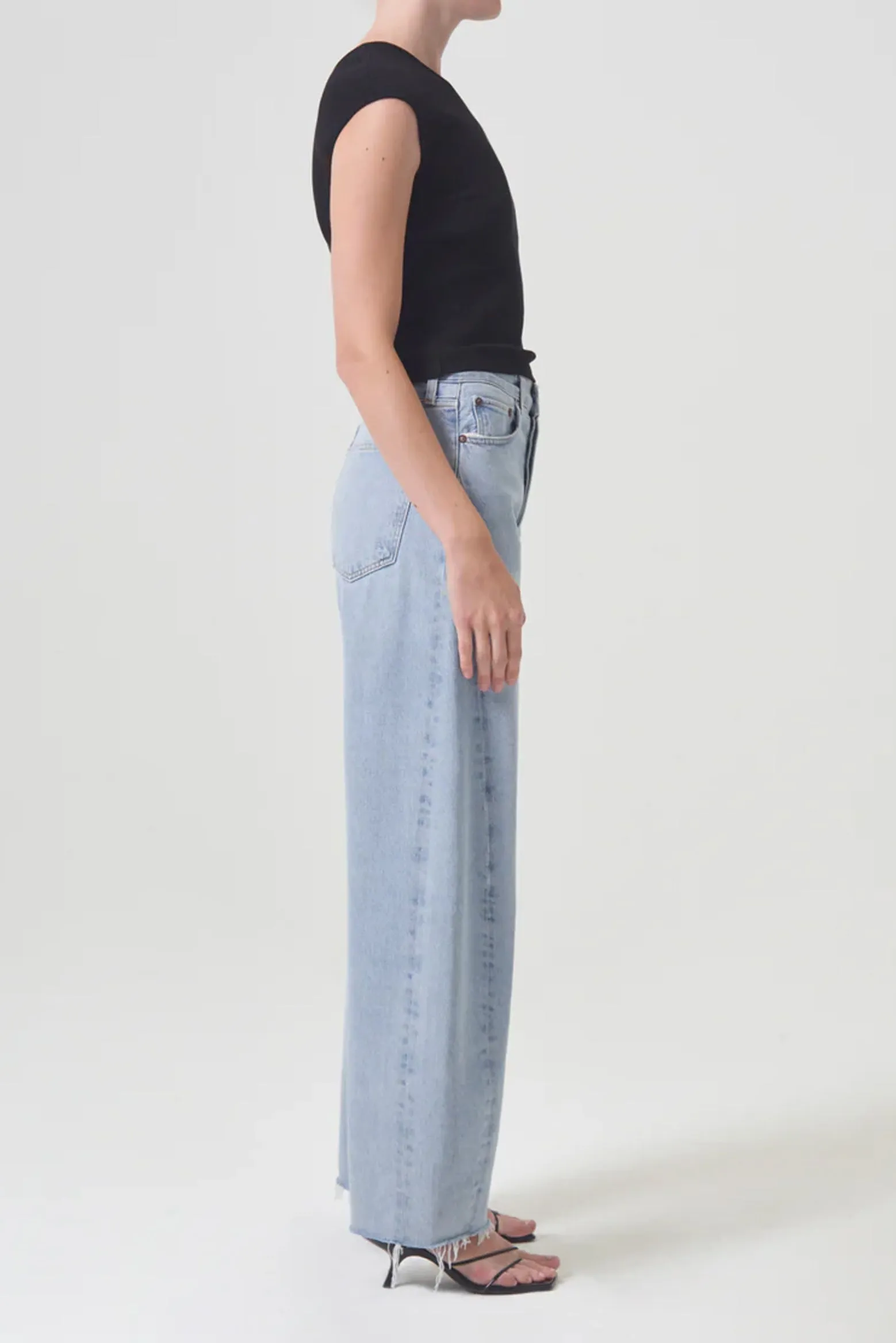 LUNA HIGH RISE PIECED JEAN