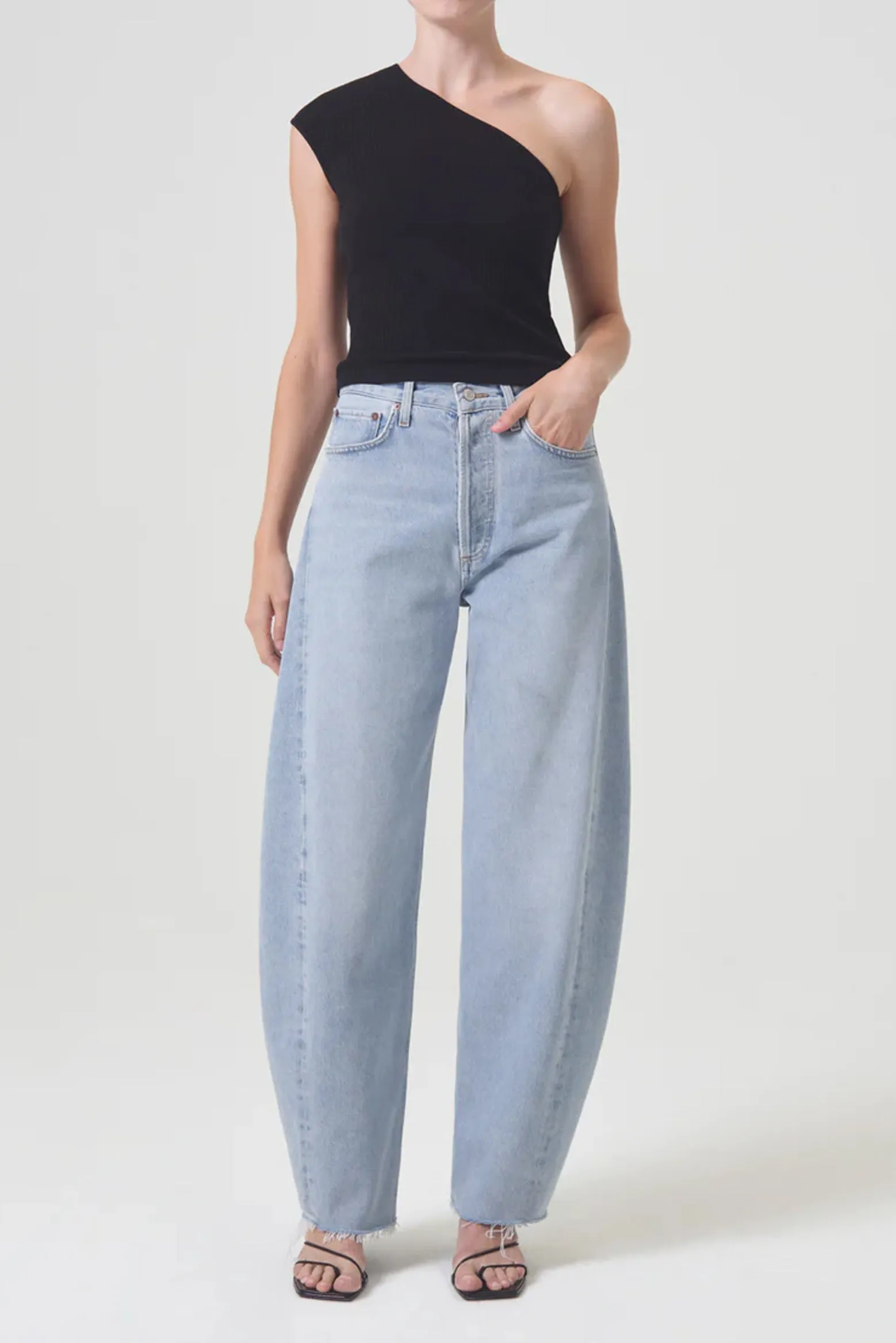 LUNA HIGH RISE PIECED JEAN