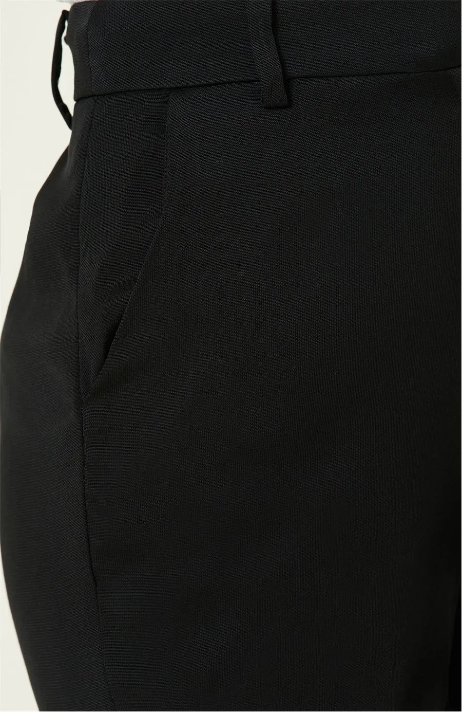 Network Slim Fit Trouser Black