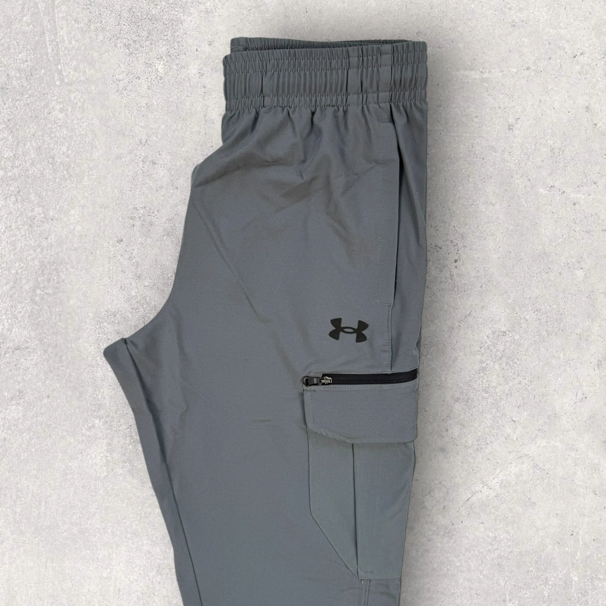 UNDER ARMOUR CARGO PANTS - GREY